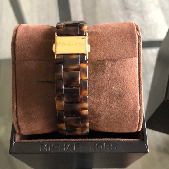 Michael Kors Watch - Picture 2 of 3